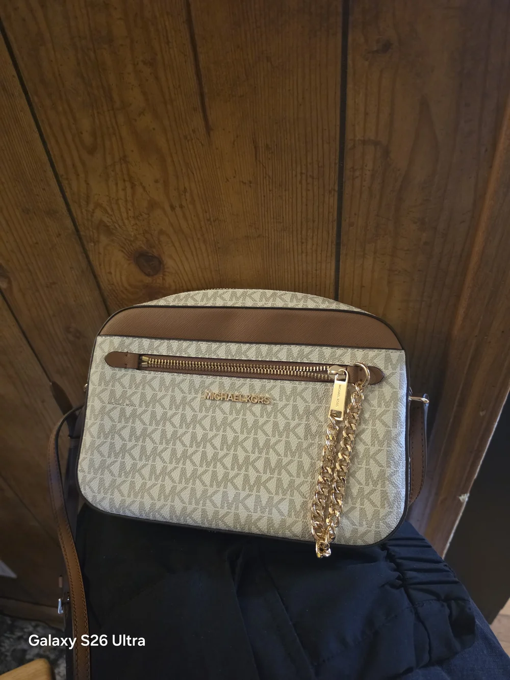 Michael Kors Vanilla Jet Set Travel Crossbody Bag
